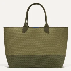 The Lightweight Mega Tote