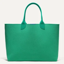 The Lightweight Mega Tote