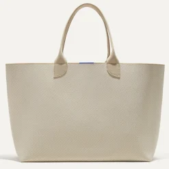 The Lightweight Mega Tote