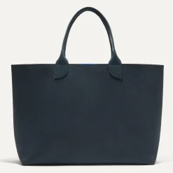 The Lightweight Mega Tote