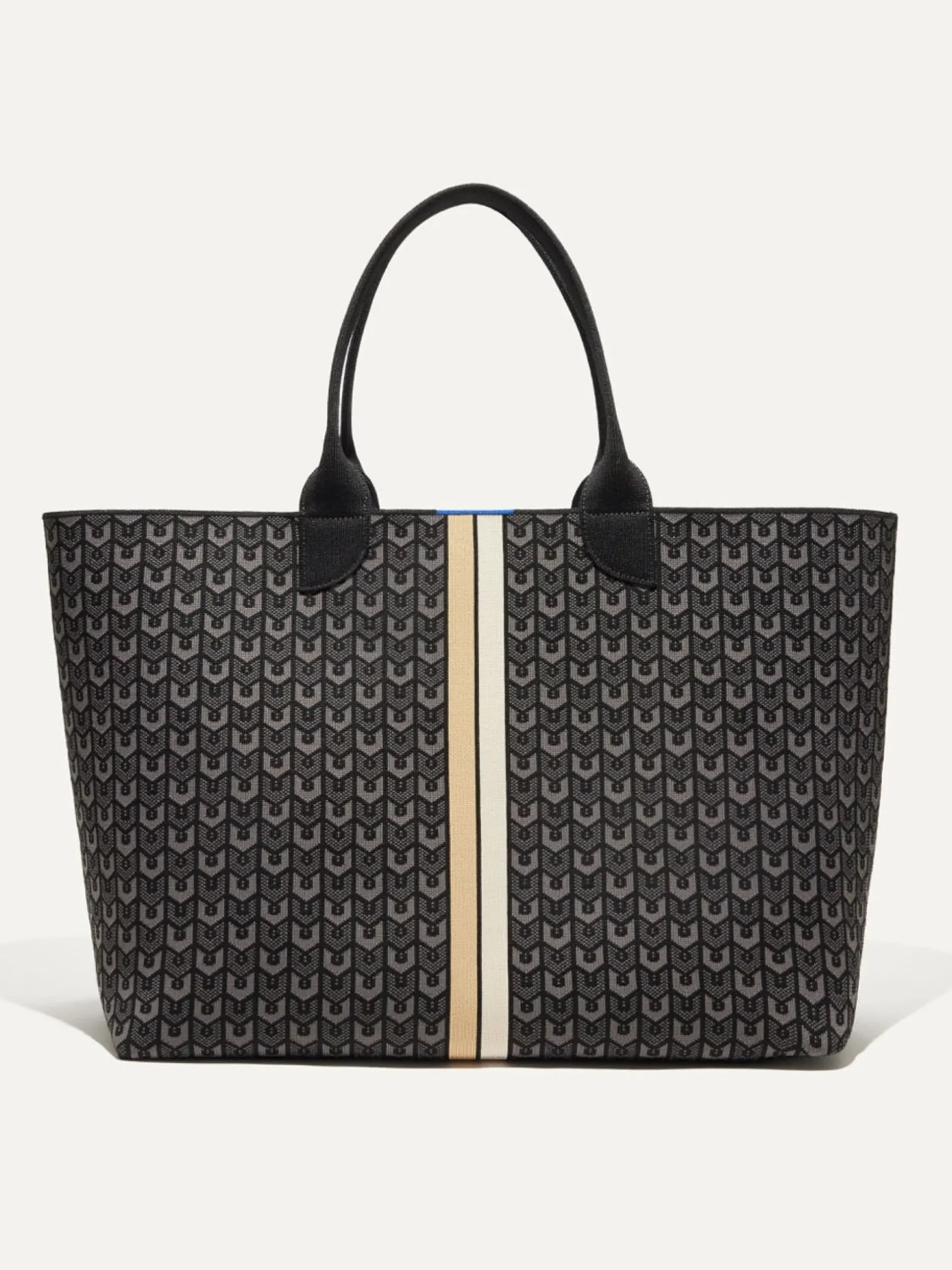 The Lightweight Mega Tote