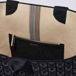 The Lightweight Mega Tote