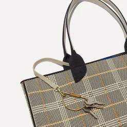 The Lightweight Tote